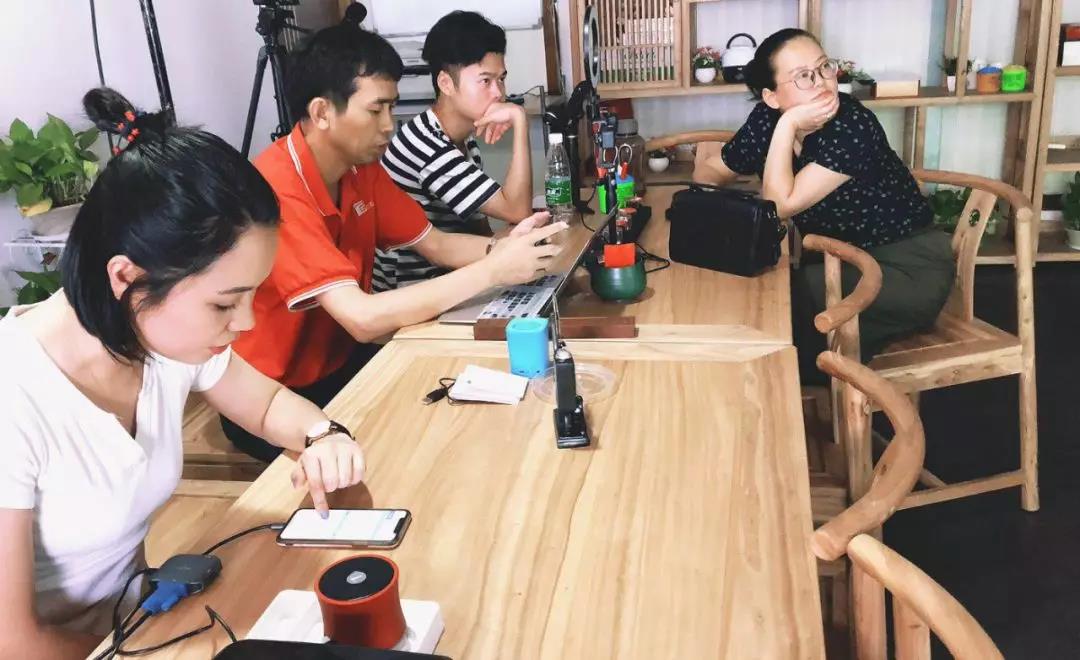 红瓜子传媒